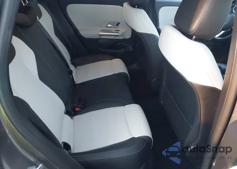 2021 Mercedes-Benz Gla 250 4Matic z USA, uszkodzony, nr VIN W1N4N4HB3MJ246579